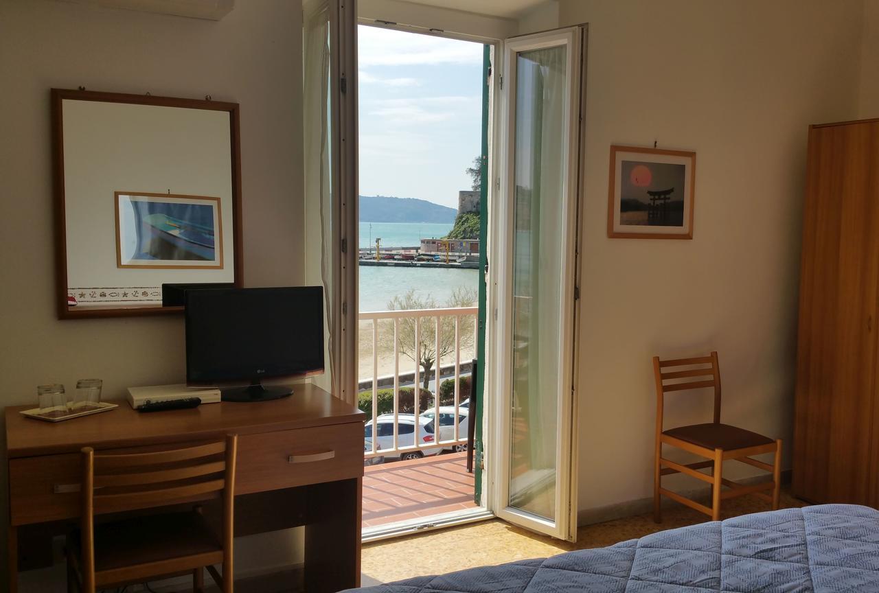 ليريسي Albergo Nettuno المظهر الخارجي الصورة